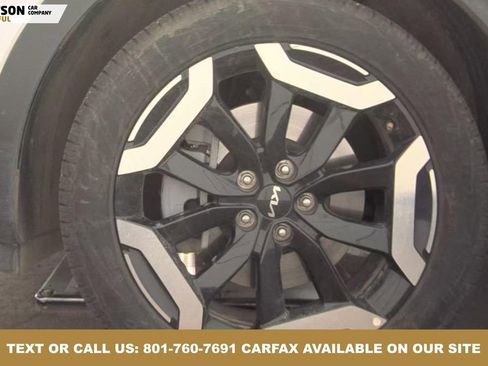 Used 2025 Kia Telluride S image 10