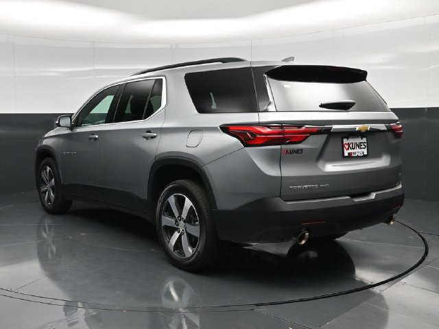 Used 2023 Chevrolet Traverse LT w/ LT Premium Package AWD/4WD image 12