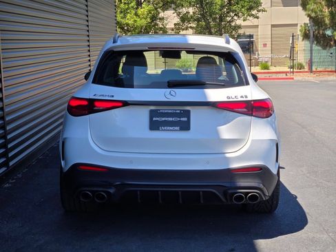 Used 2025 Mercedes-Benz GLC 43 AMG 4MATIC image 7