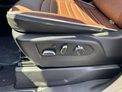 New 2025 GMC Sierra 2500 Denali Ultimate w/ Max Trailering Package image 21