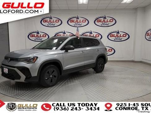 Used 2025 Volkswagen Taos S w/ Taos MDO Package image 4