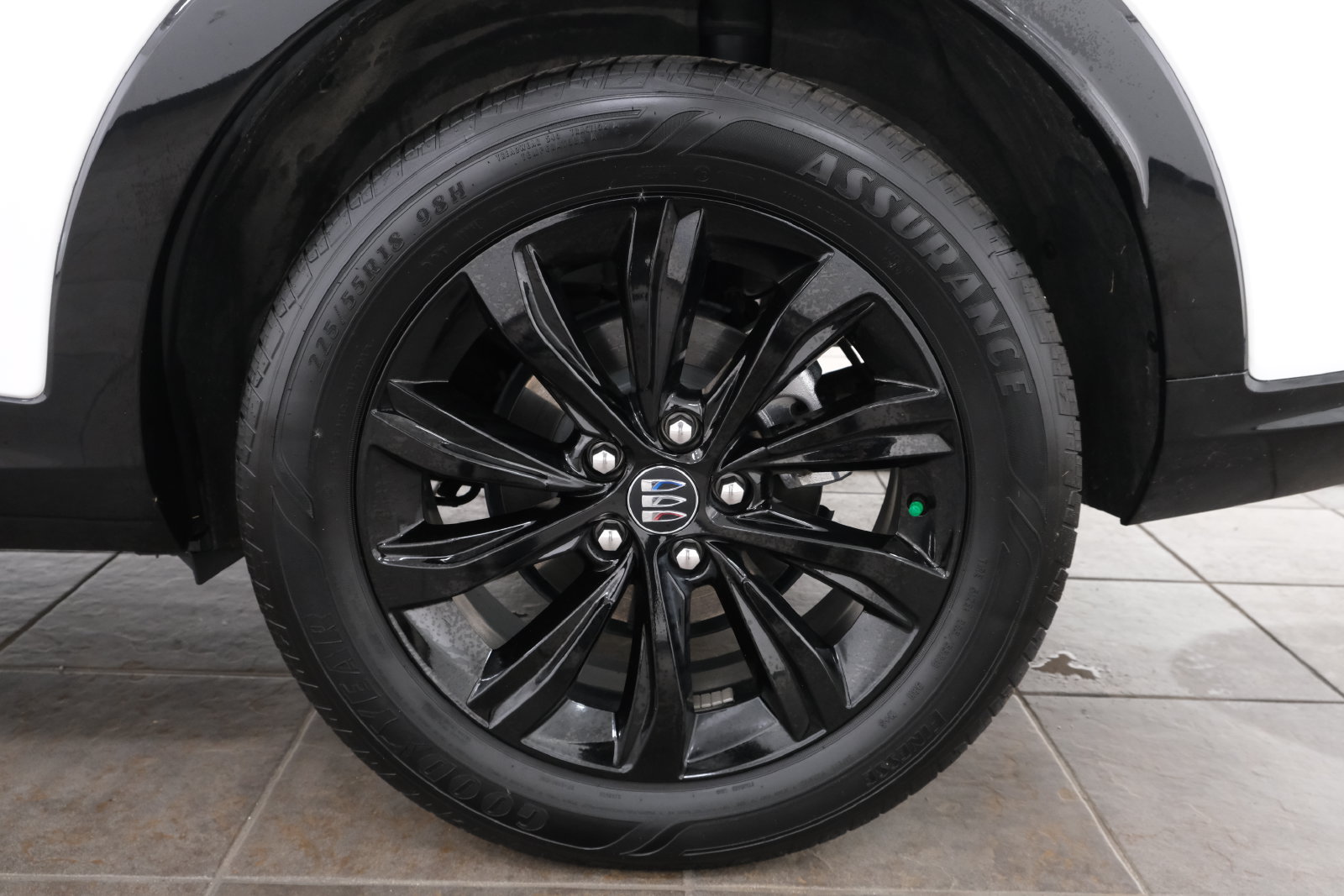 Used 2025 Buick Envista Sport Touring FWD image 36