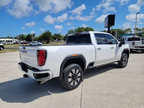 Used 2024 GMC Sierra 2500 Denali w/ Denali Reserve Package AWD/4WD image 5
