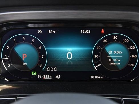 Used 2025 Volkswagen Atlas Cross Sport SE FWD image 12