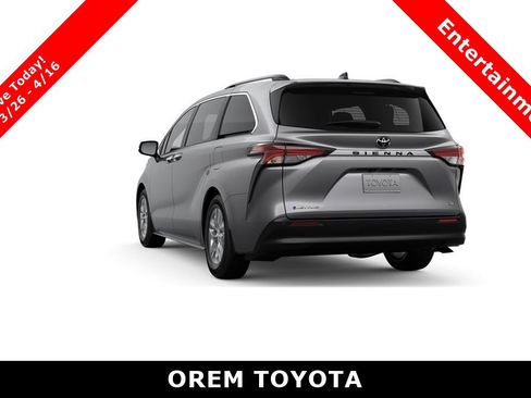 New 2026 Toyota Sienna XLE image 7