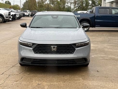 Used 2025 Honda Accord Sport image 13