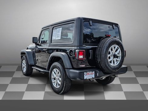 Used 2023 Jeep Wrangler Sport AWD/4WD image 4