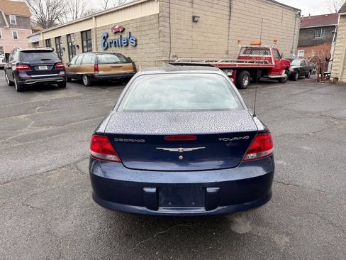 Used 2006 Chrysler Sebring Touring w/ Leather Value Pkg image 4