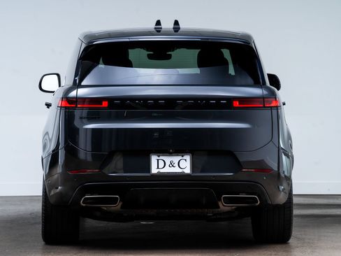 Used 2024 Land Rover Range Rover Sport Dynamic SE AWD/4WD image 6