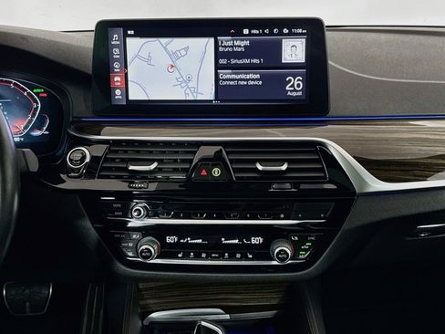 Used 2021 BMW 530i xDrive w/ M Sport Package AWD/4WD image 27