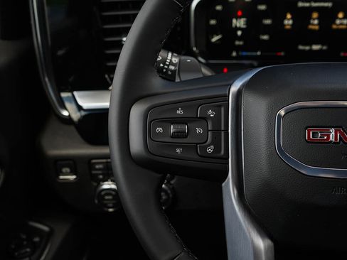 New 2026 GMC Sierra 1500 Elevation image 19