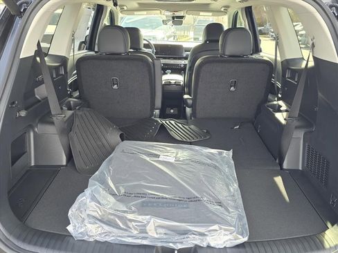 New 2025 Kia Telluride S image 10
