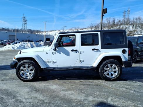 Certified 2017 Jeep Wrangler Unlimited Sahara w/ Dual Top Group image 2