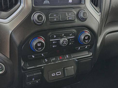 Used 2022 Chevrolet Silverado 2500 LT w/ Convenience Package AWD/4WD image 18