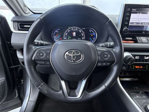Used 2019 Toyota RAV4 Limited image 20