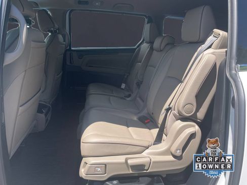 Used 2024 Honda Odyssey Elite image 13