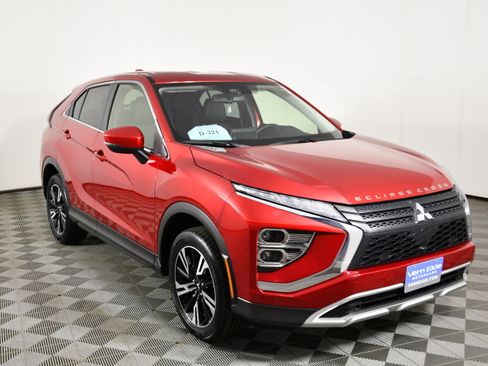 Used 2024 Mitsubishi Eclipse Cross SE AWD/4WD image 3