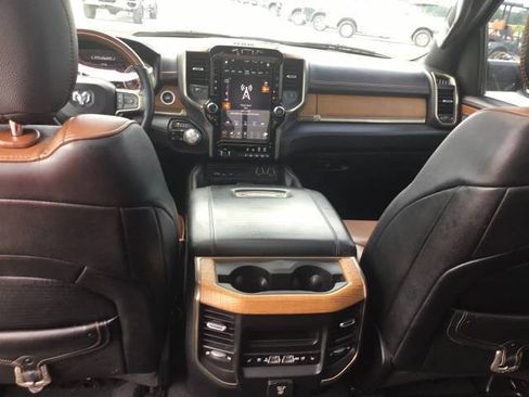 Used 2019 RAM 1500 Limited AWD/4WD image 14