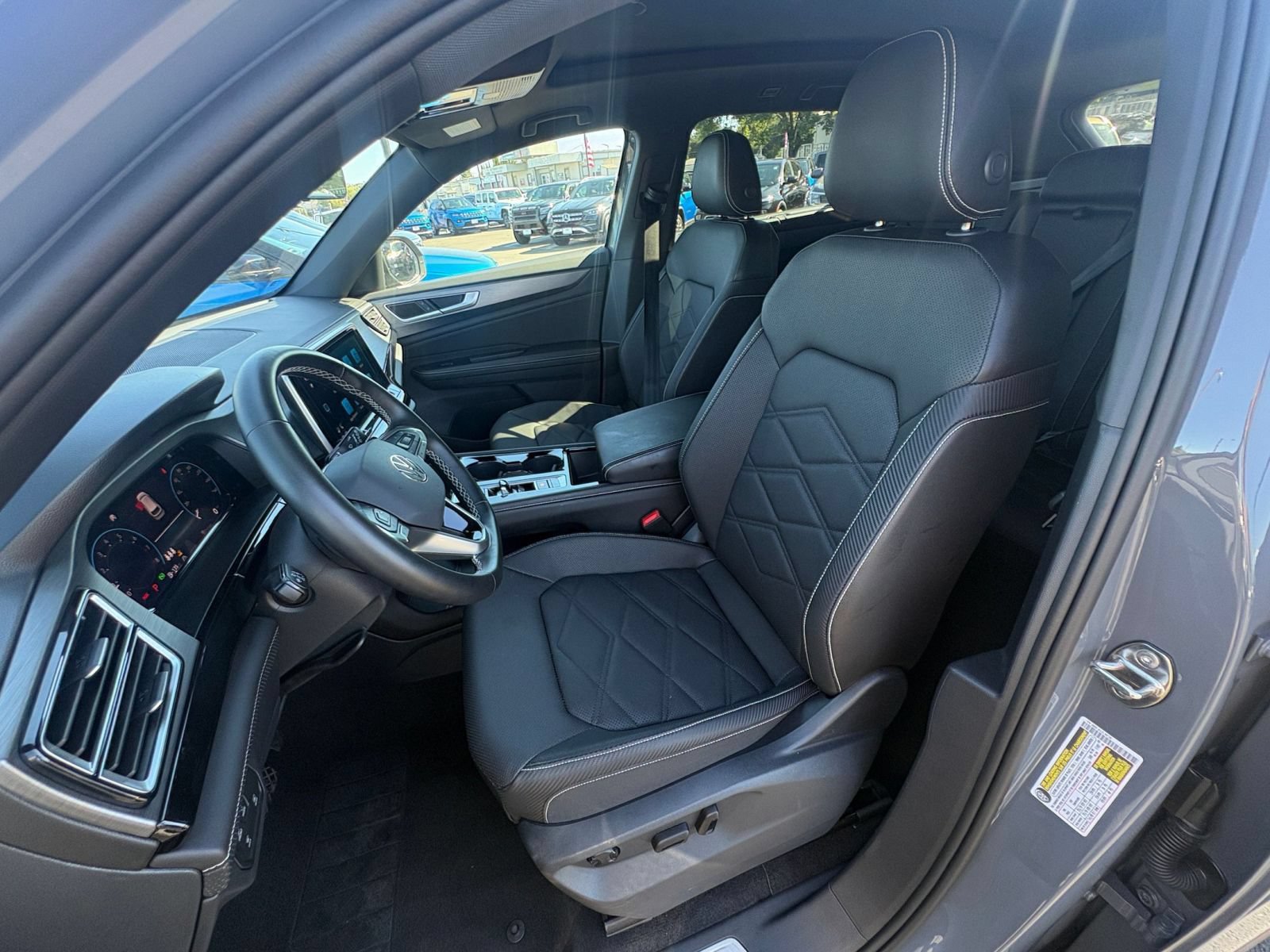 Used 2026 Volkswagen Atlas Cross Sport SE AWD/4WD image 39