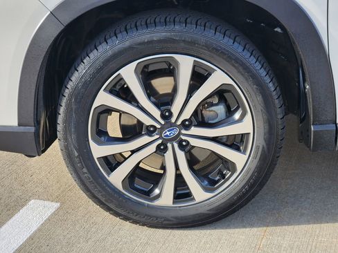 Used 2019 Subaru Forester Limited w/ Popular Package #3 image 10