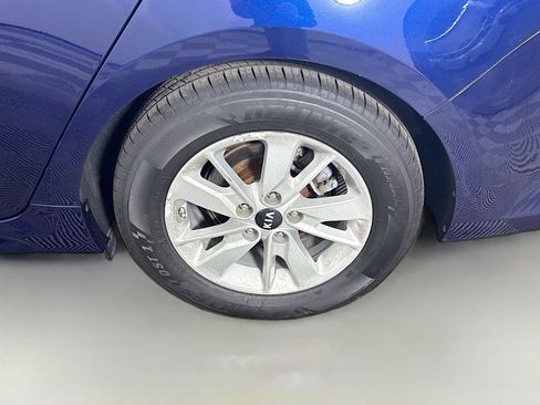 Used 2016 Kia Optima LX image 36