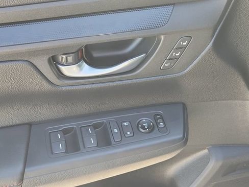 Used 2025 Honda CR-V Sport-L image 17