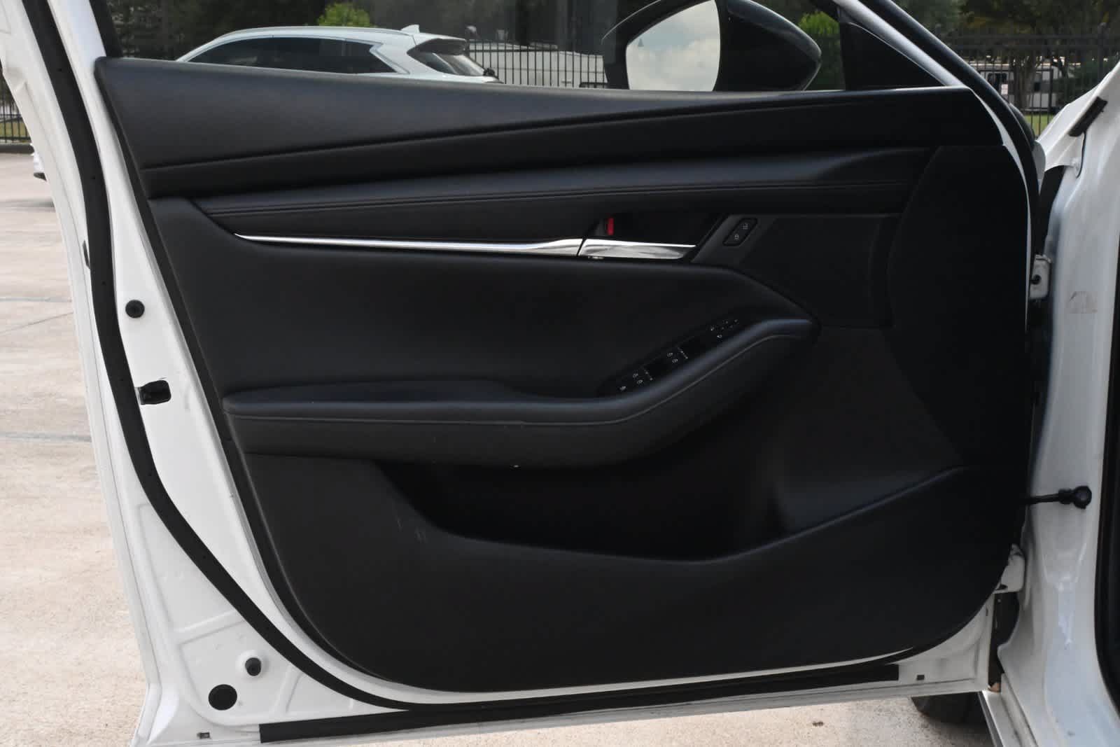 Used 2024 MAZDA MAZDA3 s FWD image 18
