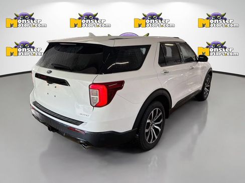 Used 2022 Ford Explorer ST-Line w/ Class IV Trailer Tow Package AWD/4WD image 4