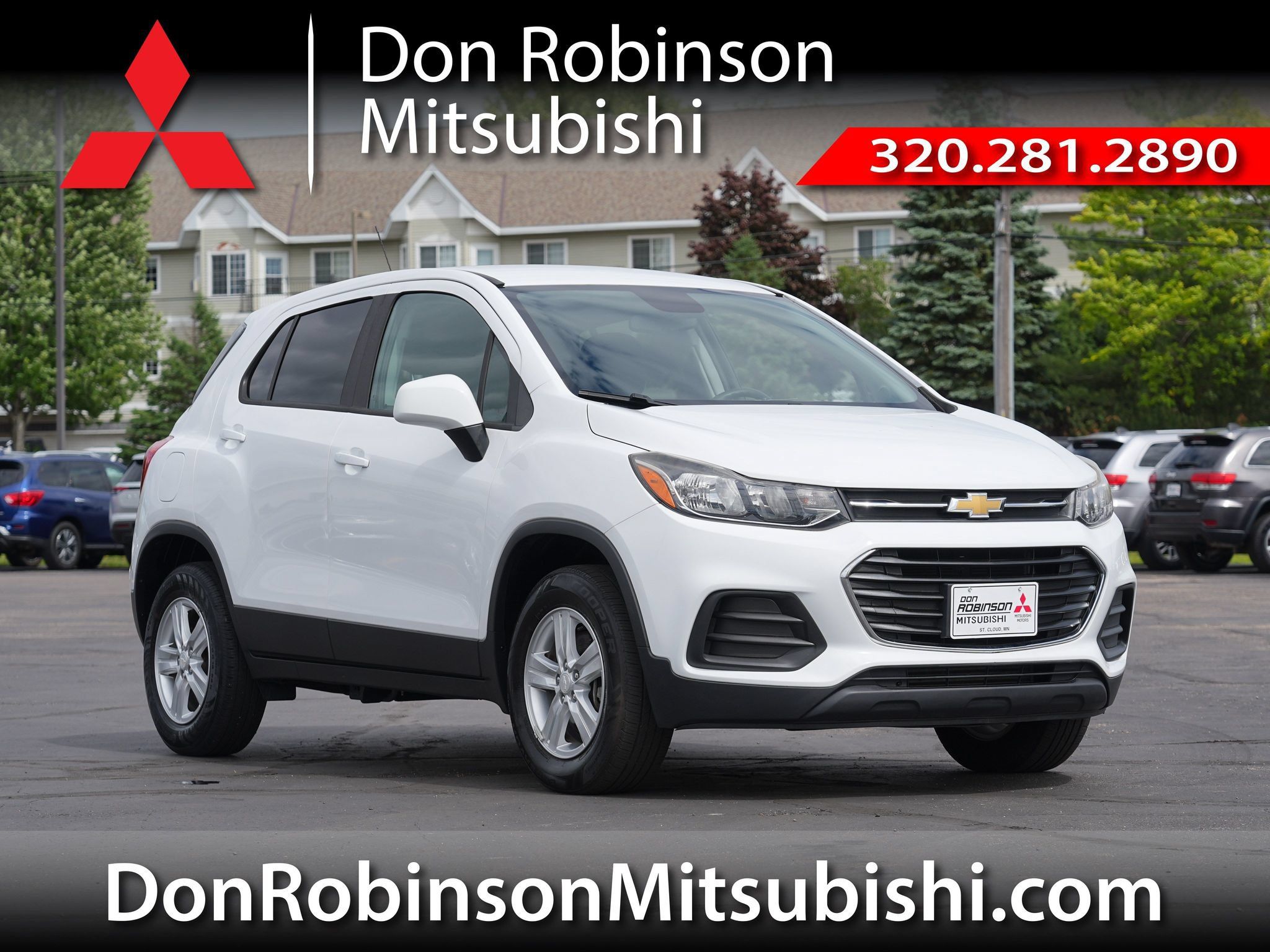 Used 2017 Chevrolet Trax LS w/ Fleet Convenience Package AWD/4WD image 1