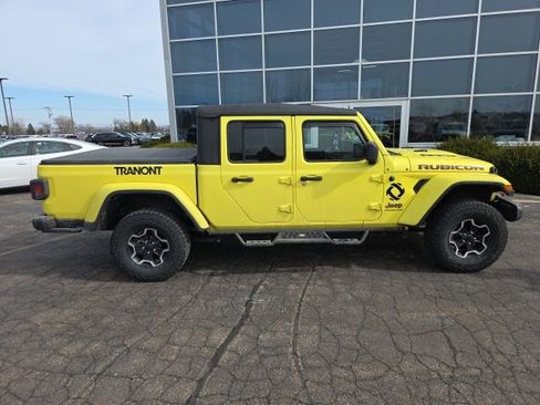 Used 2023 Jeep Gladiator Rubicon w/ Cold Weather Group image 10