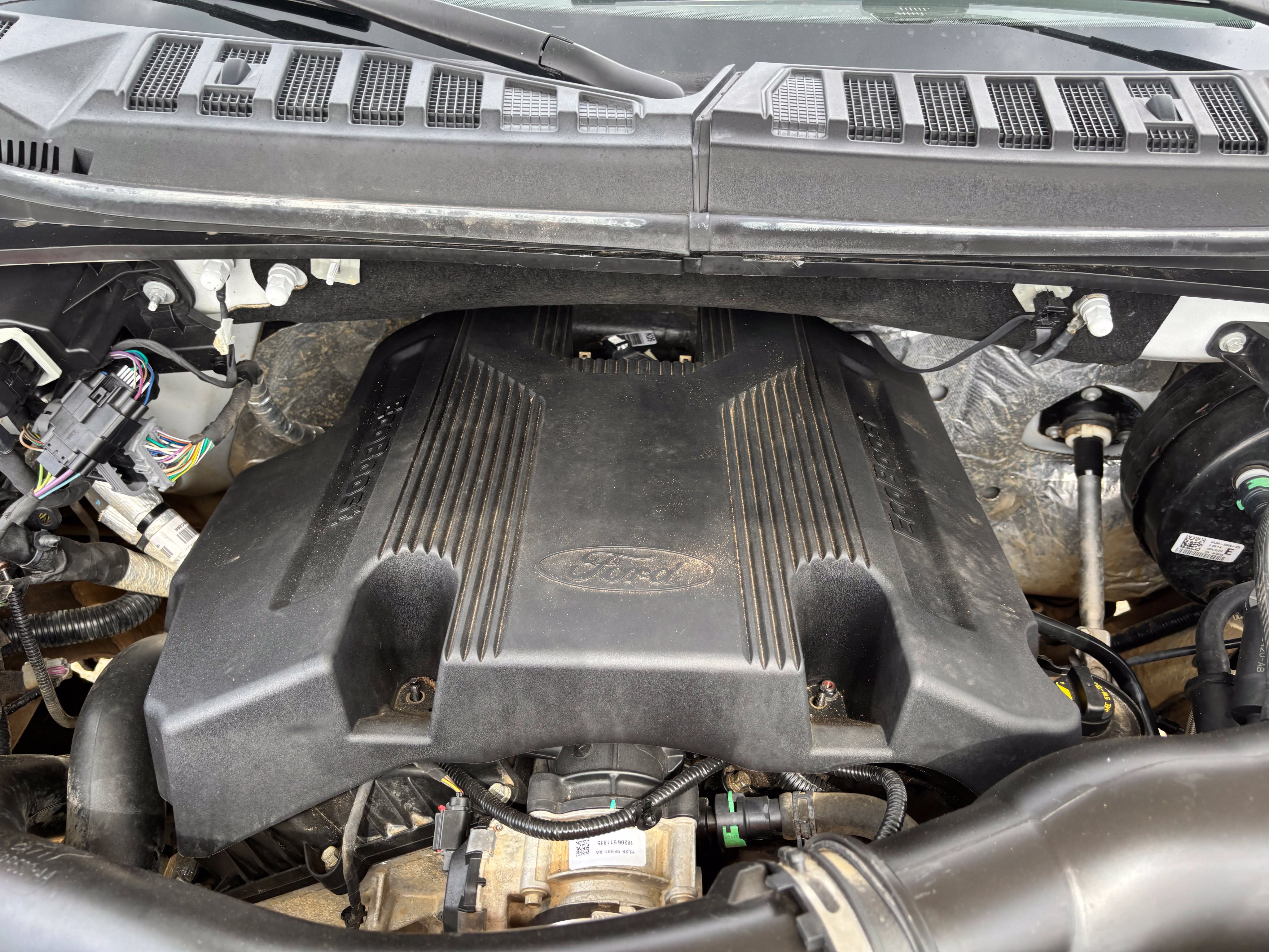 Used 2018 Ford F150 XL w/ Equipment Group 101A Mid AWD/4WD image 16
