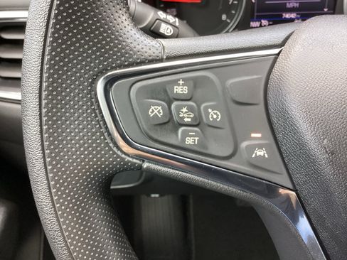 Used 2021 Chevrolet Equinox LT image 6