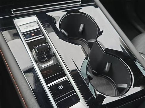 New 2026 Volkswagen Atlas Peak Edition AWD/4WD image 18