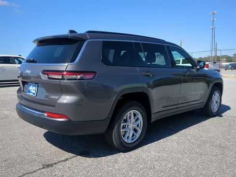 New 2025 Jeep Grand Cherokee L Laredo w/ Luxury Tech Group I image 3