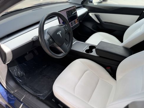 Used 2021 Tesla Model 3 Standard Range Plus image 24