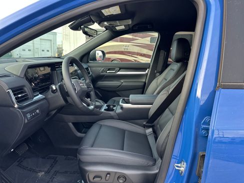 New 2026 GMC Terrain Elevation w/ Elevation Premium Package image 13