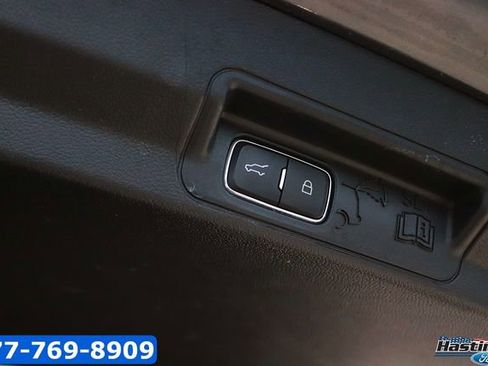 Certified 2022 Ford Explorer XLT w/ Equipment Group 202A image 17