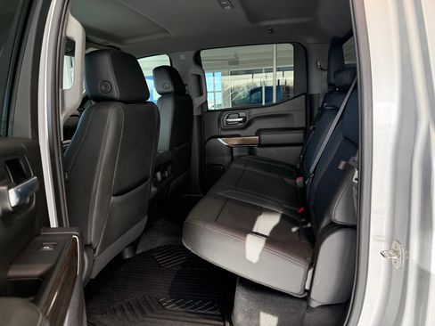 Certified 2022 Chevrolet Silverado 1500 LT Trail Boss w/ LT Trail Boss Premium Package AWD/4WD image 12