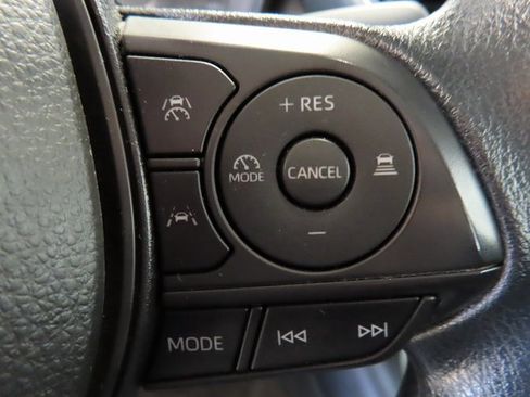 Used 2024 Toyota Corolla LE image 21