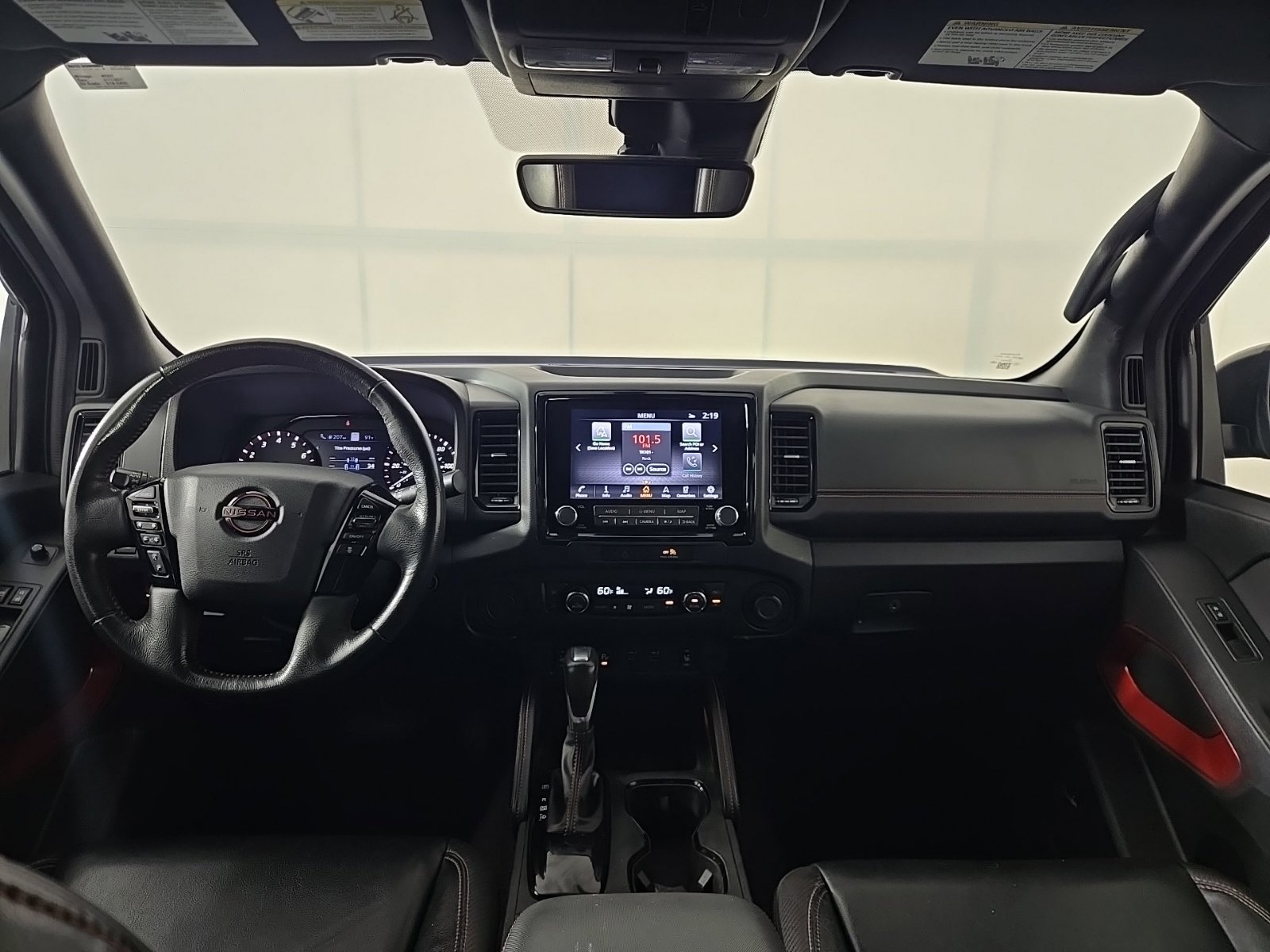 Used 2023 Nissan Frontier Pro-X w/ Pro-X Premium Package RWD image 9