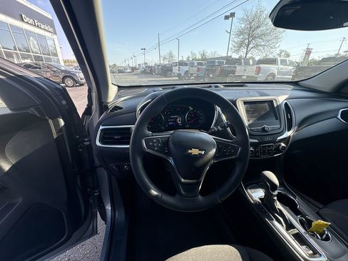 Used 2024 Chevrolet Equinox LT image 11