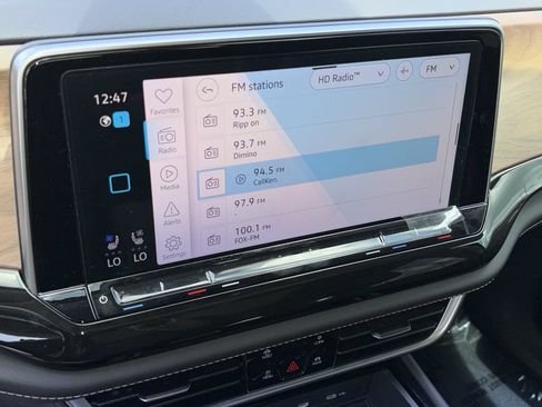 Certified 2026 Volkswagen Atlas SE w/ Panoramic Sunroof Package FWD image 4