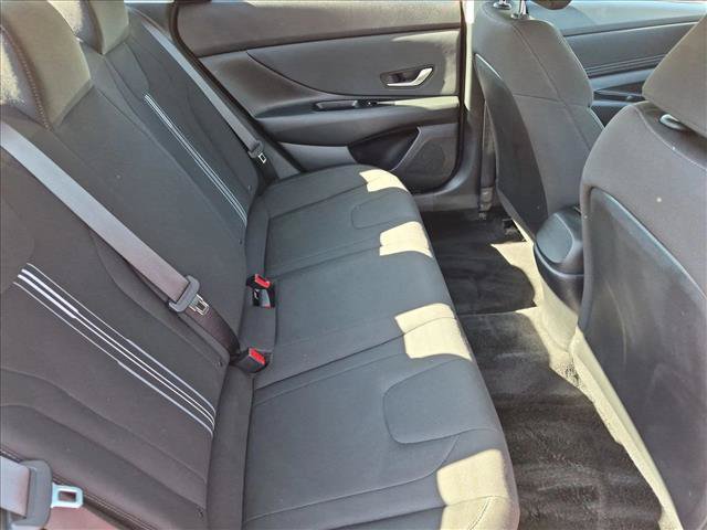 Used 2023 Hyundai Elantra SEL w/ Convenience Package FWD image 19