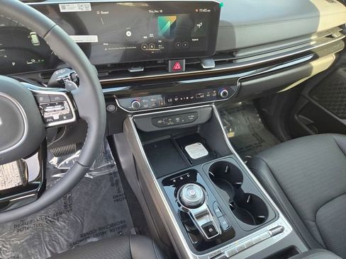 New 2026 Kia Carnival SX Prestige image 18