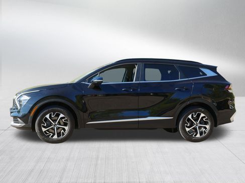 Certified 2023 Kia Sportage EX w/ EX Premium Package AWD/4WD image 4