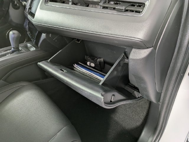 Used 2019 Honda HR-V Touring image 29