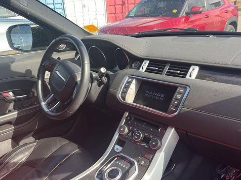 Used 2013 Land Rover Range Rover Evoque Dynamic image 15