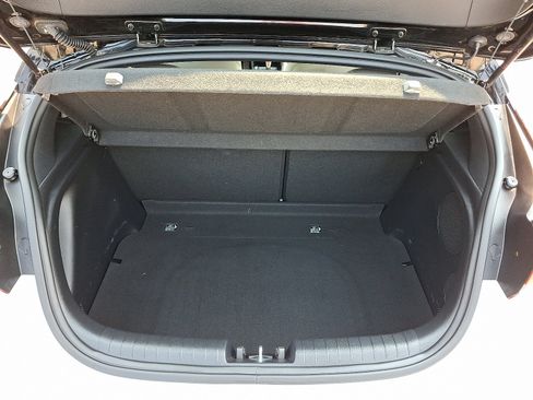 Used 2020 Hyundai Veloster Turbo Ultimate FWD image 28