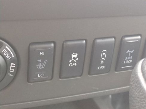 Certified 2021 Nissan Frontier PRO-4X w/ Pro-4x Utility Package image 24