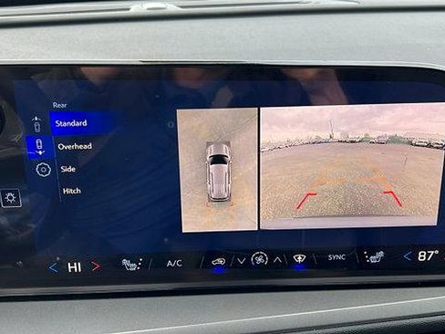 New 2026 Chevrolet Traverse LT w/ Driver Confidence Package image 23